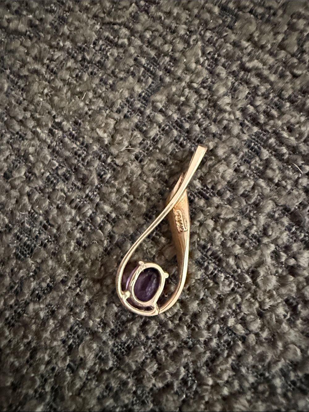 Vintage yellow gold tear drop pendant - Picture 5 of 5